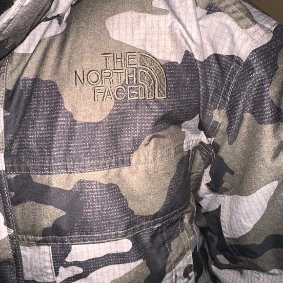 The north face goose down coat - Picture 8 of 10